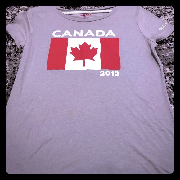 Old navy T-shirt - Picture 1 of 2